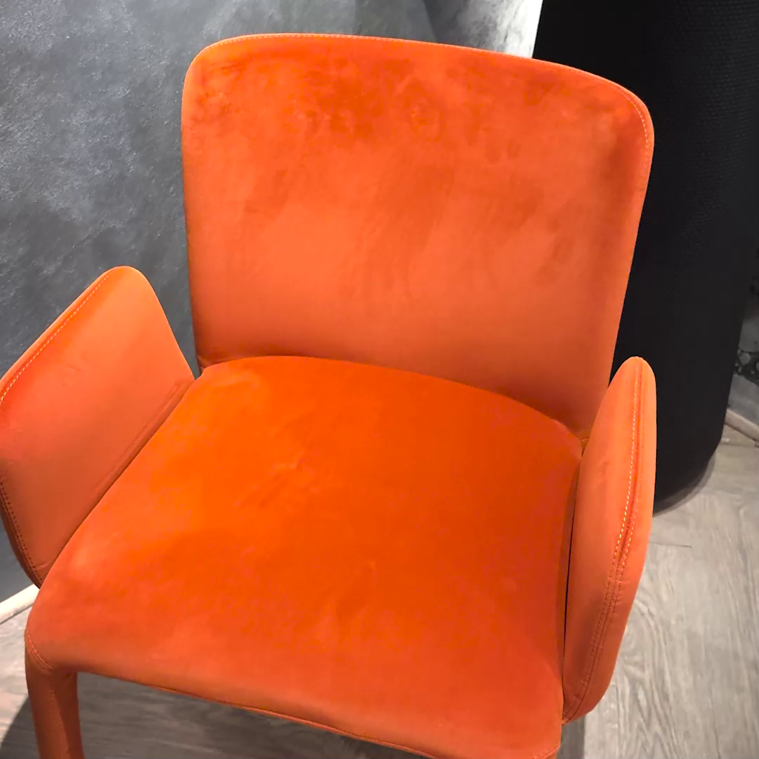 Lars Chair
