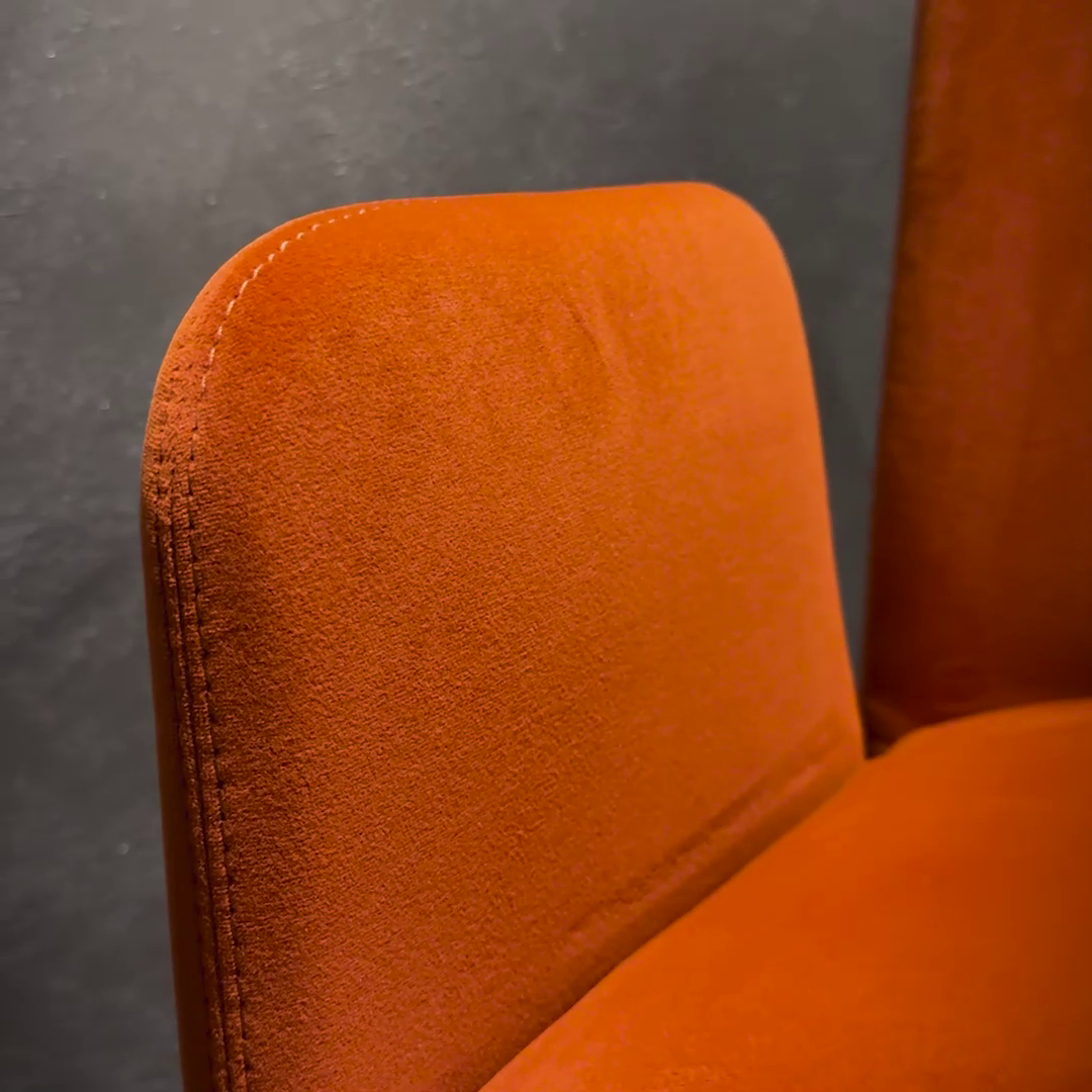 Lars Chair