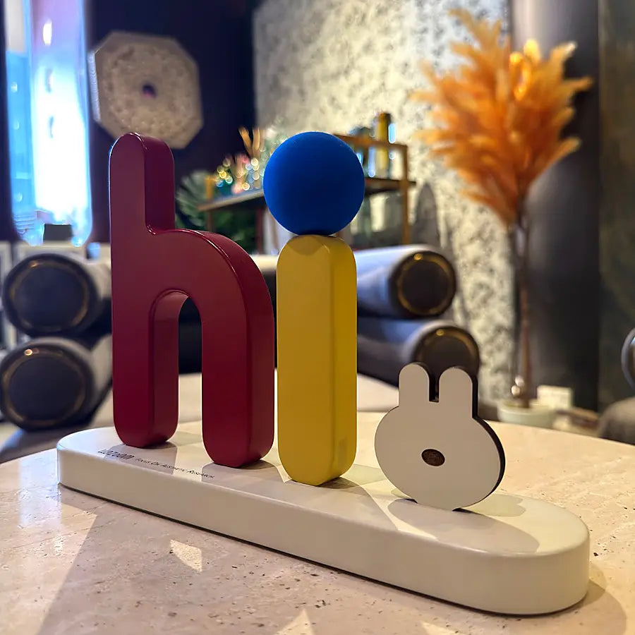 Hi Ornament