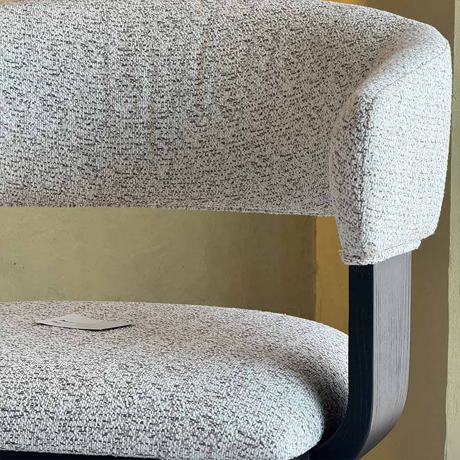 Aurelia chair