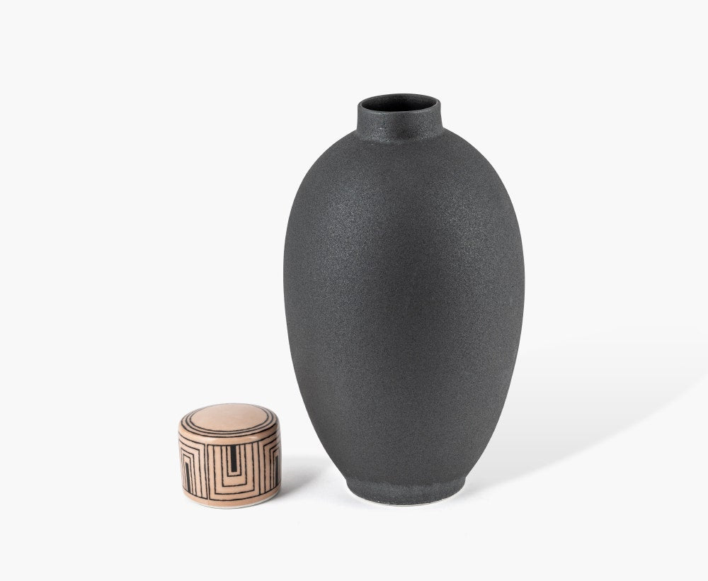 Deco Jar Black