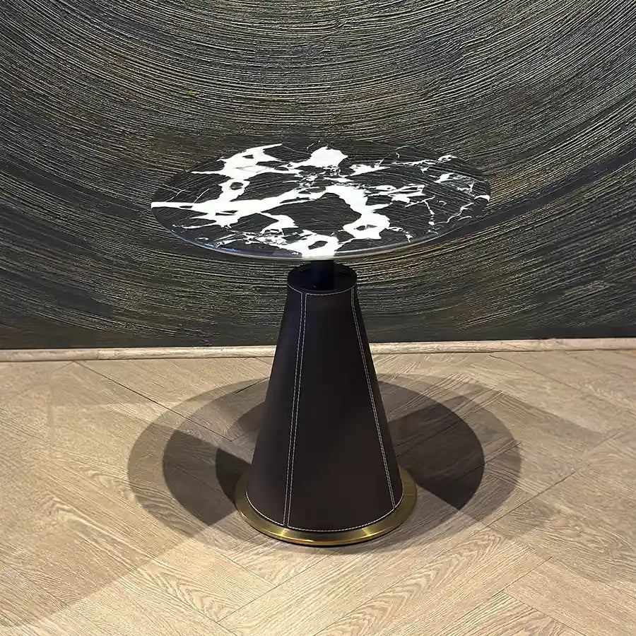 Noir Luxe Table