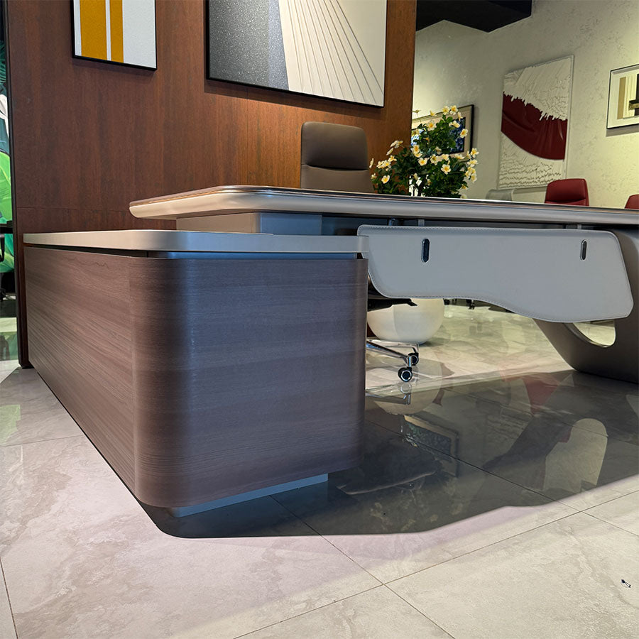 AeroPrime Executive Desk