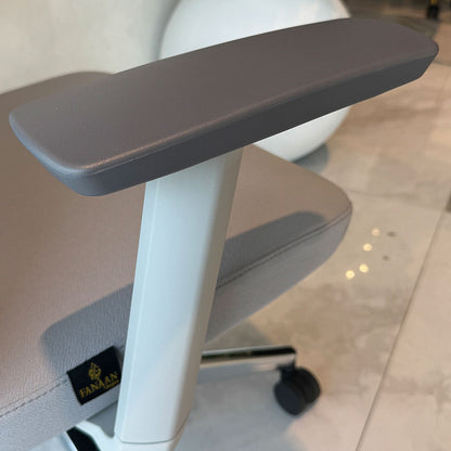 FlexWing Office Chair