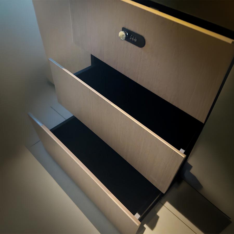 Elite Executive Table