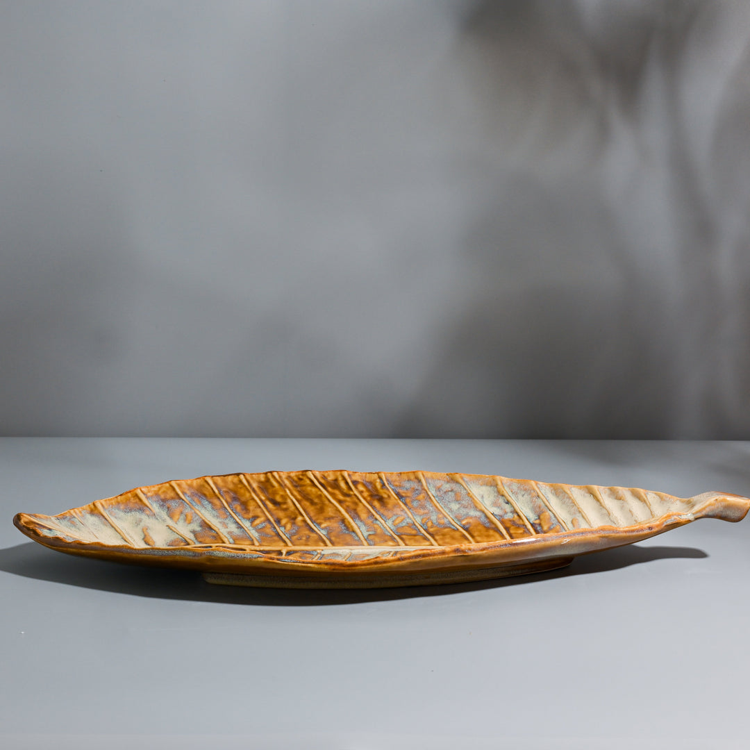 Anita Organic Leaf-Shaped Ceramic Platter