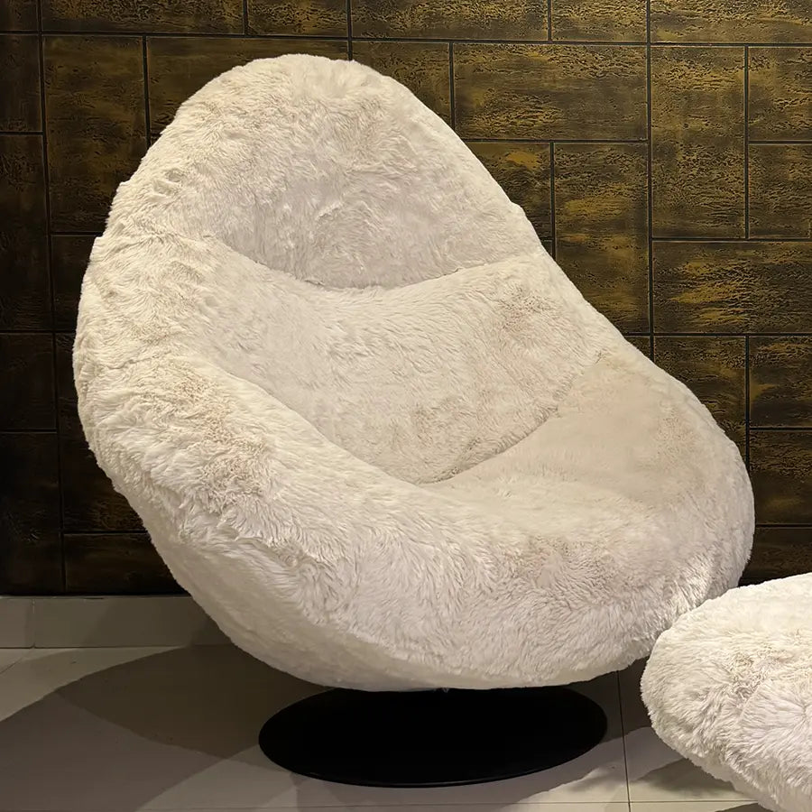 Hatch Chair With Foot Rest